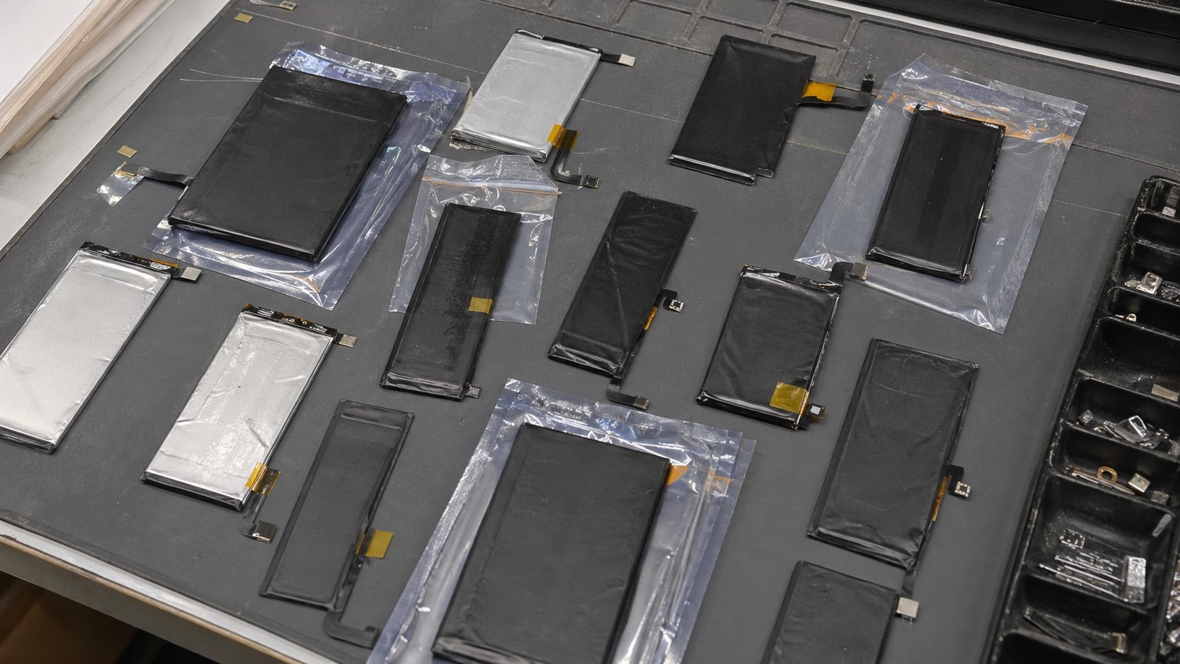 Wholesale Phone Batteries — iPhone, Samsung, Huawei from $4.62